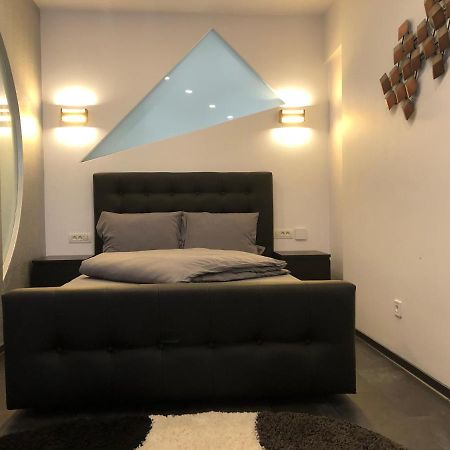 Stylish Westpark 2 Residence Lake View W8 Bucarest Esterno foto