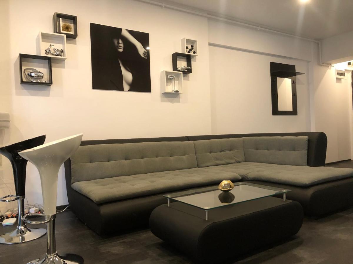Stylish Westpark 2 Residence Lake View W8 Bucarest Esterno foto