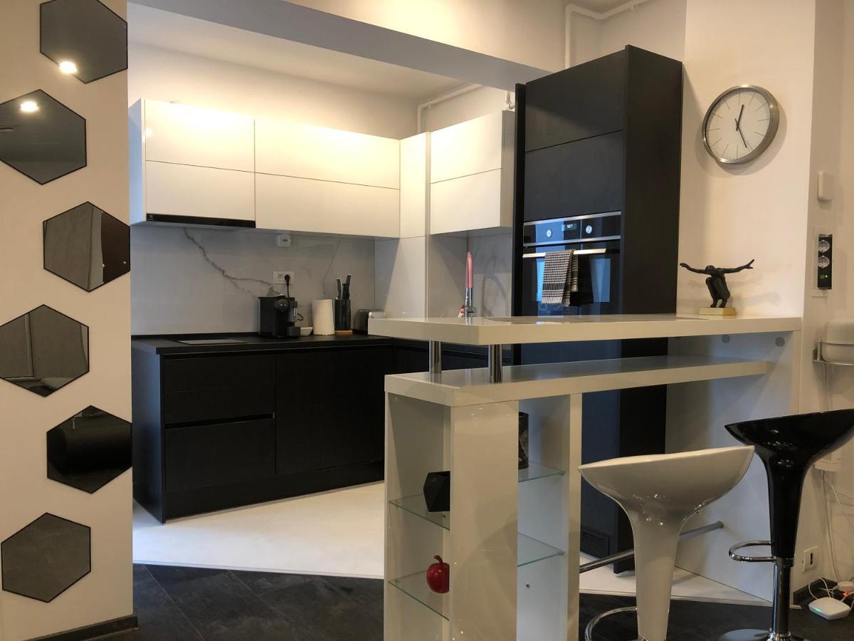 Stylish Westpark 2 Residence Lake View W8 Bucarest Esterno foto