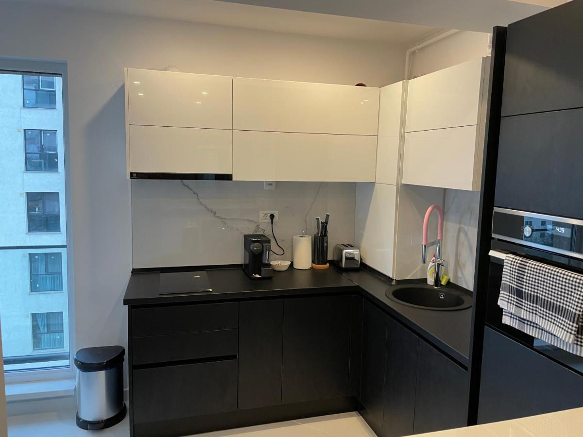 Stylish Westpark 2 Residence Lake View W8 Bucarest Esterno foto