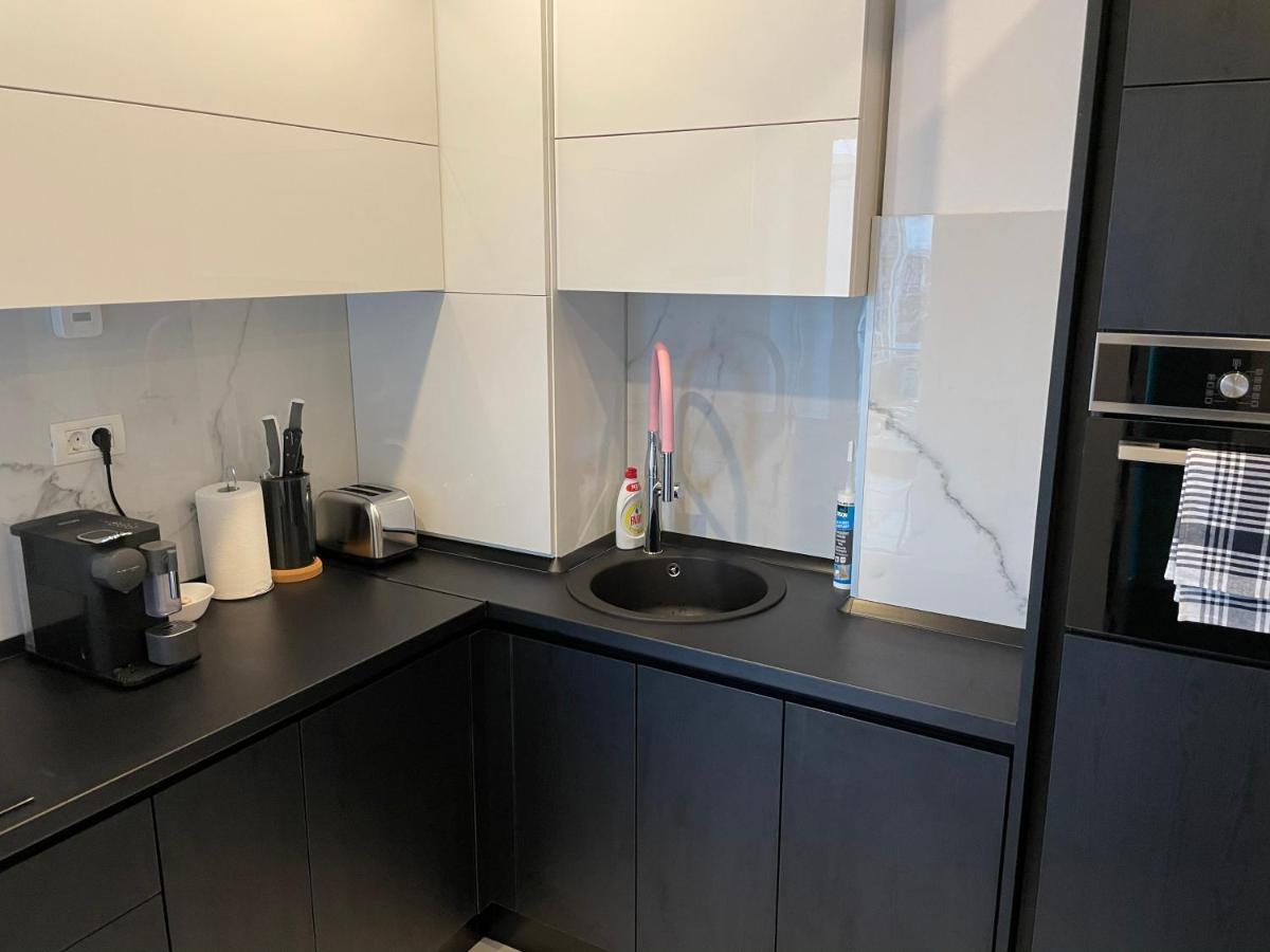 Stylish Westpark 2 Residence Lake View W8 Bucarest Esterno foto