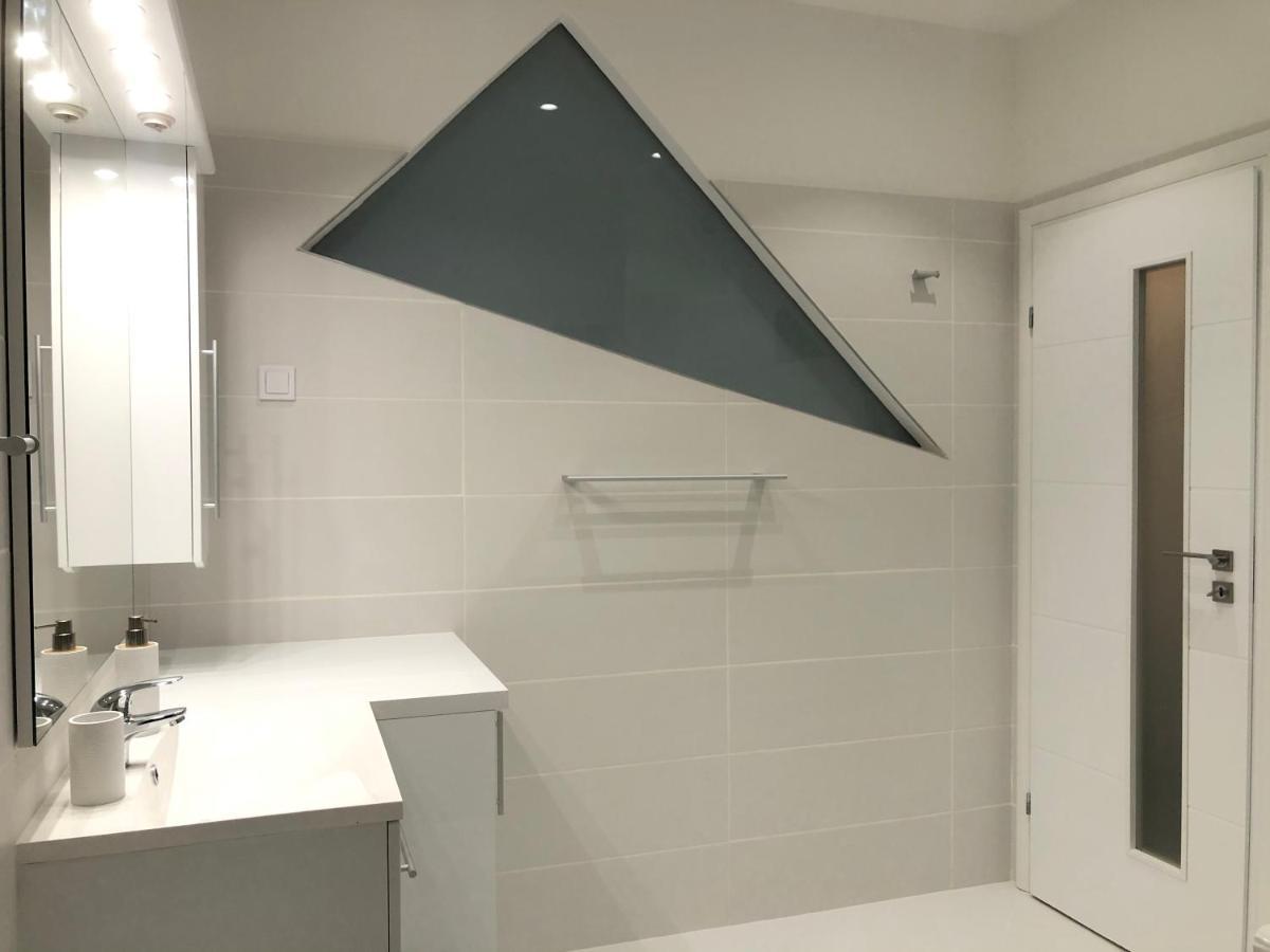 Stylish Westpark 2 Residence Lake View W8 Bucarest Esterno foto