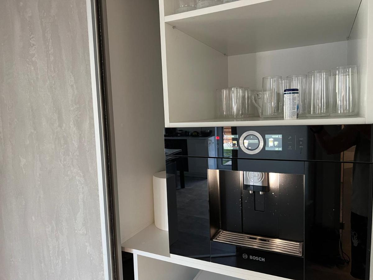 Stylish Westpark 2 Residence Lake View W8 Bucarest Esterno foto